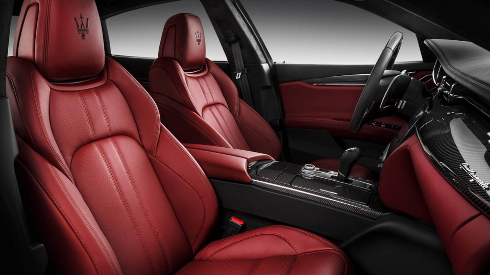 new-quattroporte-gts-gransport-interior-1.jpg