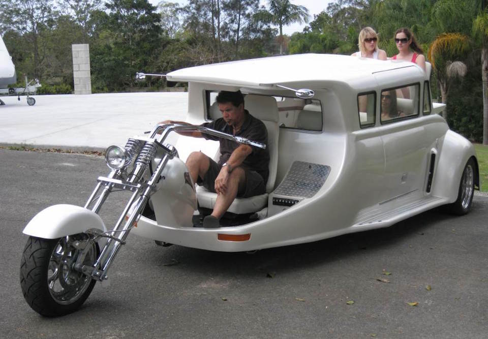 white-harley-limo-6.jpg