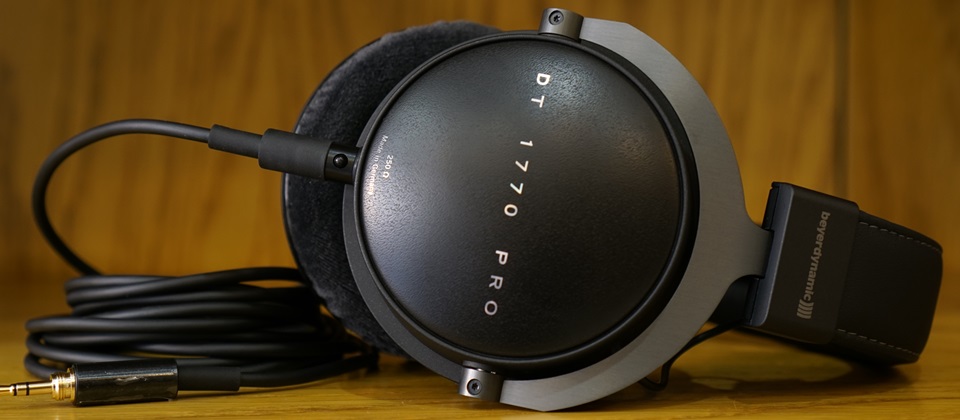 monospace-beyerdynamic-dt1770-pro-cover.JPG