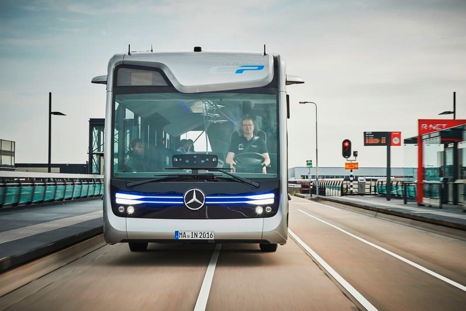 Future-Bus-tinhte-02.jpg