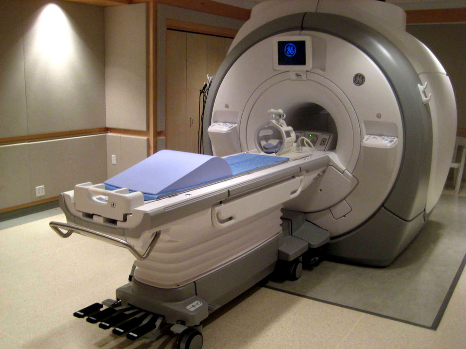 máy-fmri-tinhte.jpg