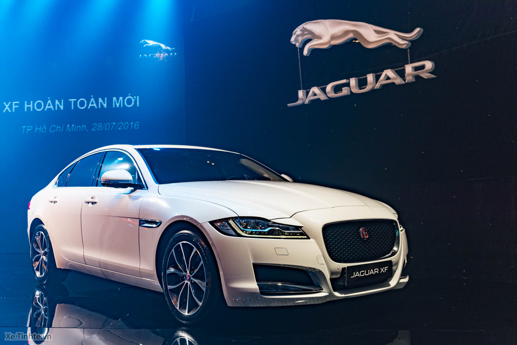 Xe.Tinhte.vn-Jaguar-XF-2016-Event-4.jpg