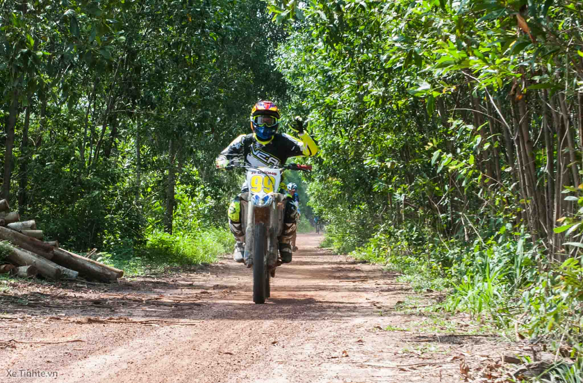 R1M (9 of 36).jpg