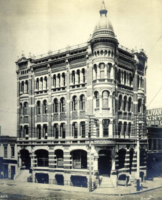 building-on-northeast-corner-of-front-and-california-1890.jpg