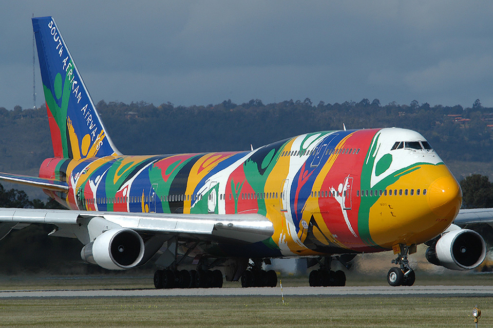 South_African_Airways_Boeing_747-300_Ndizani_TTT-3.jpg