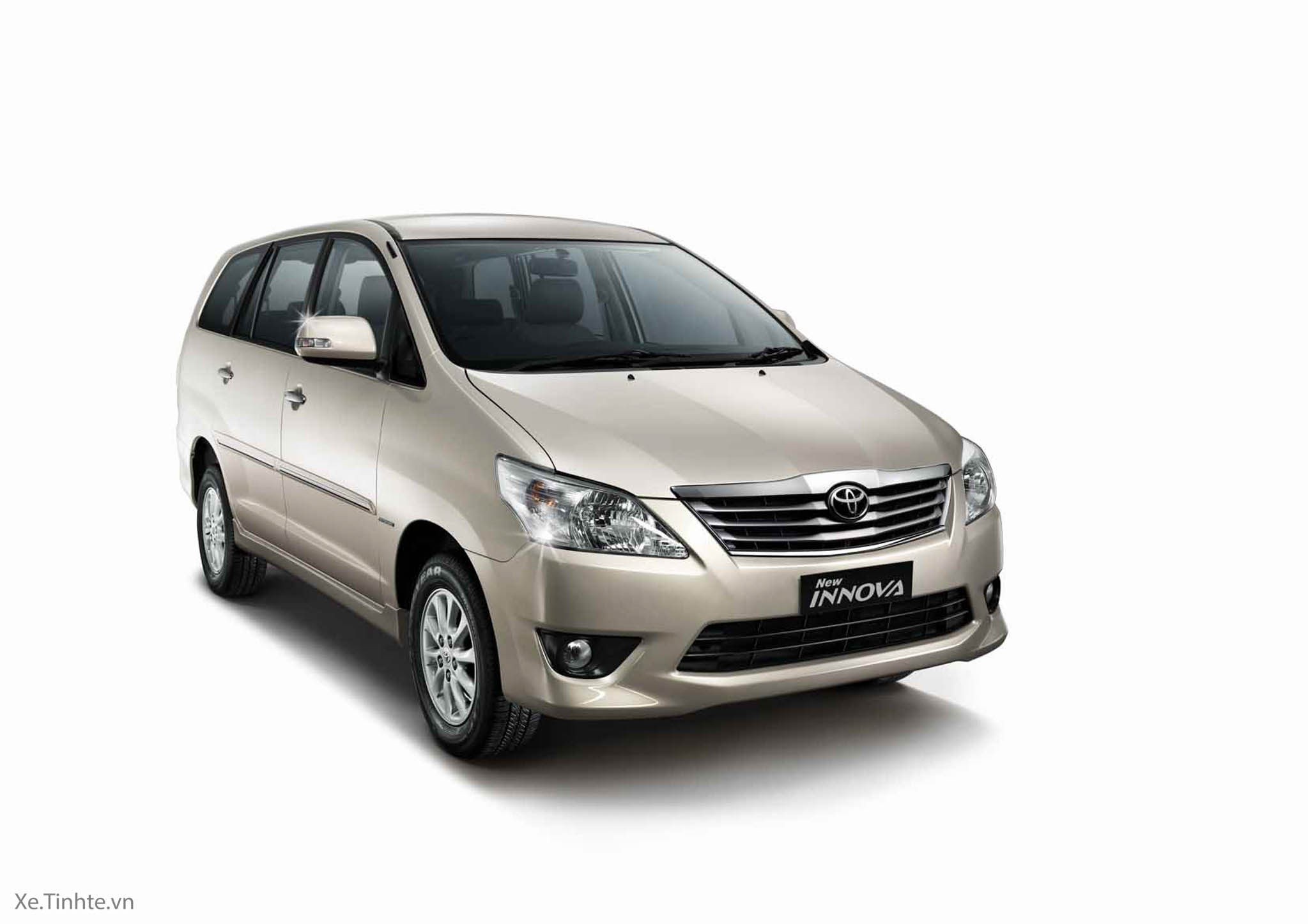 Toyota Innova 2016 51F91011 Rộng Rãi  Thuê Xe Tự Lái Tại TPHCM