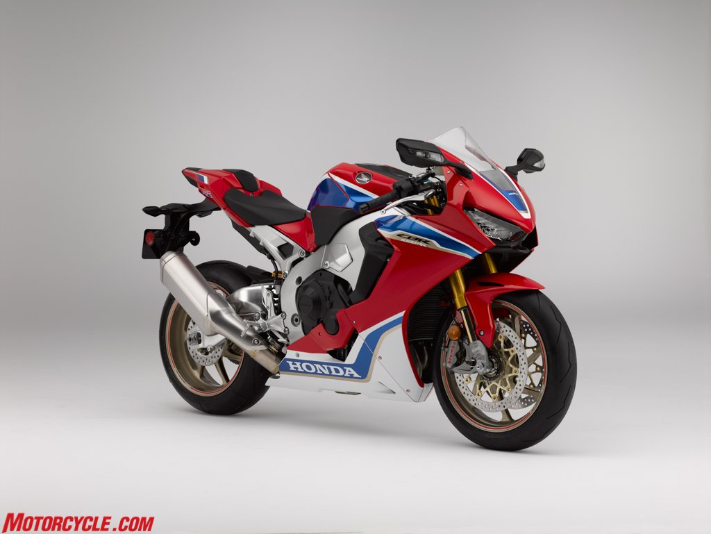 17-Honda-CBR1000RR-SP2_right-front.jpg