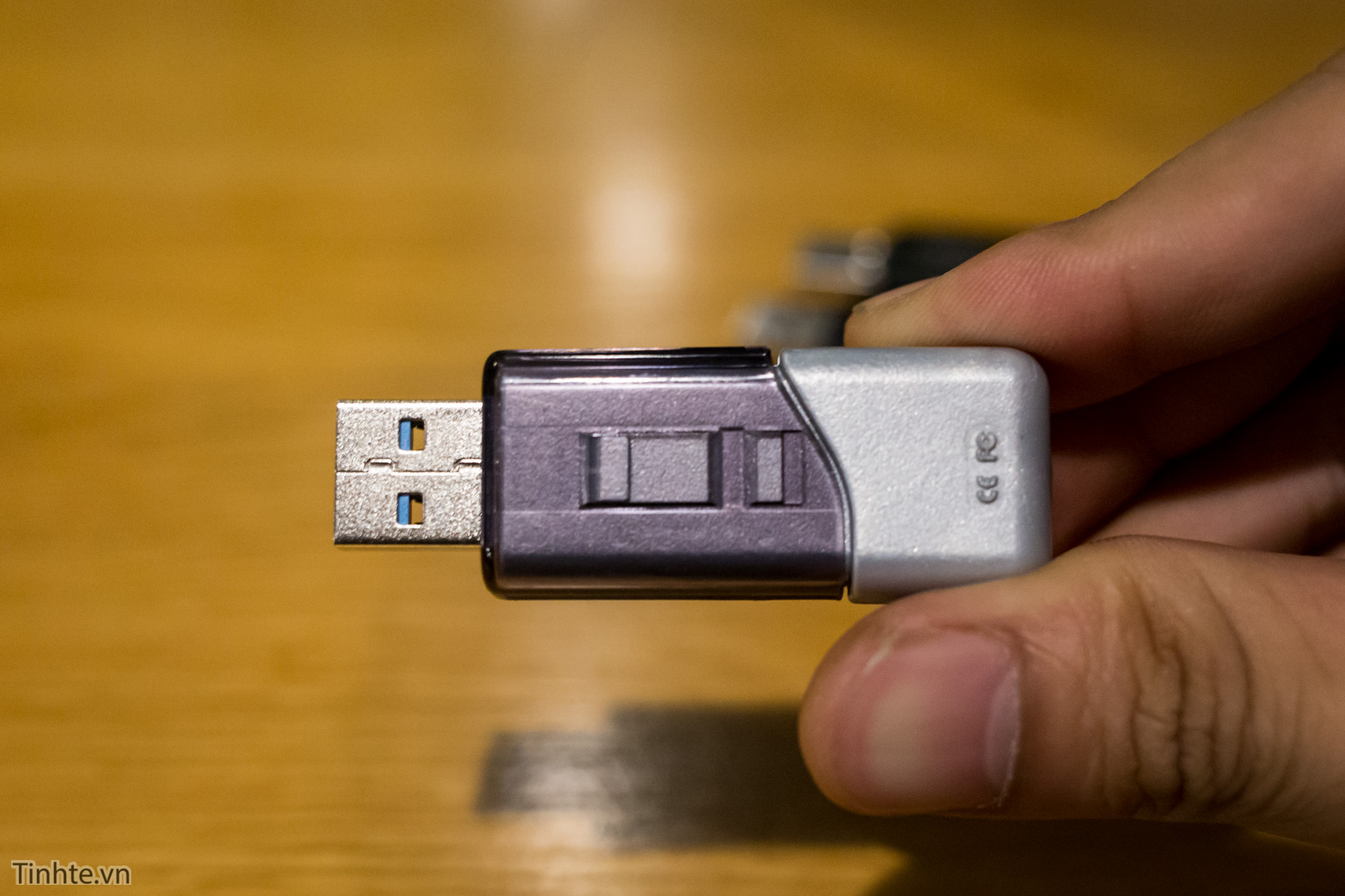 Tinhte.vn_So sánh USB 3.0-4.jpg