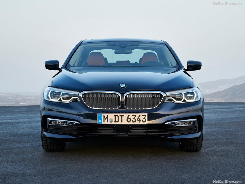 BMW-5-Series-2017-800-3c.jpg