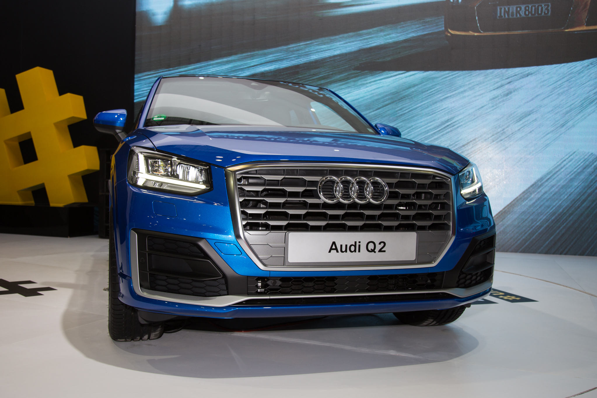 audiQ2-2.jpg