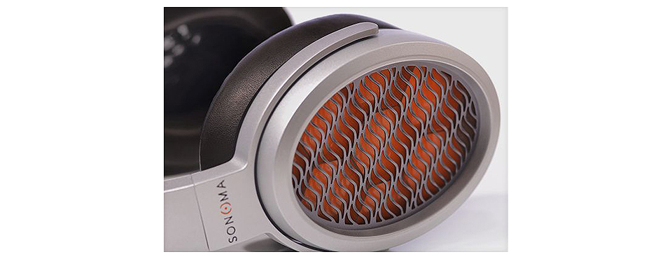 monospace-sonoma-m1-electrostatic-headphones-2.jpg