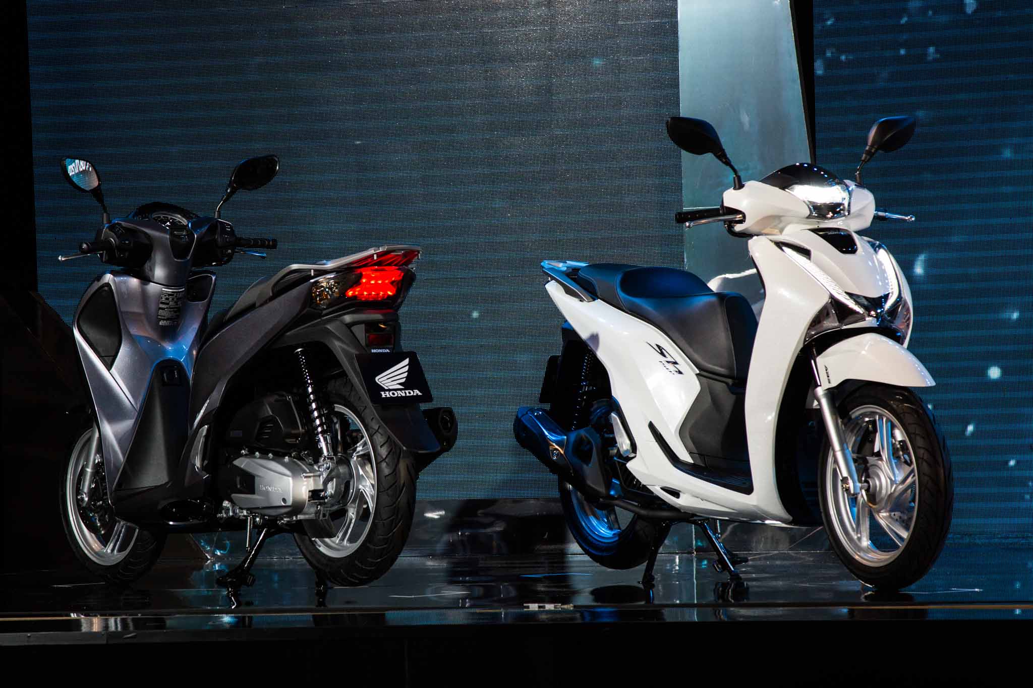 Honda ra mắt SH 125i và 150i 2017: thiết kế đẹp như SH 300i, ABS, đèn LED,  khoá từ, giá từ 68tr | Viết bởi Vua Lười