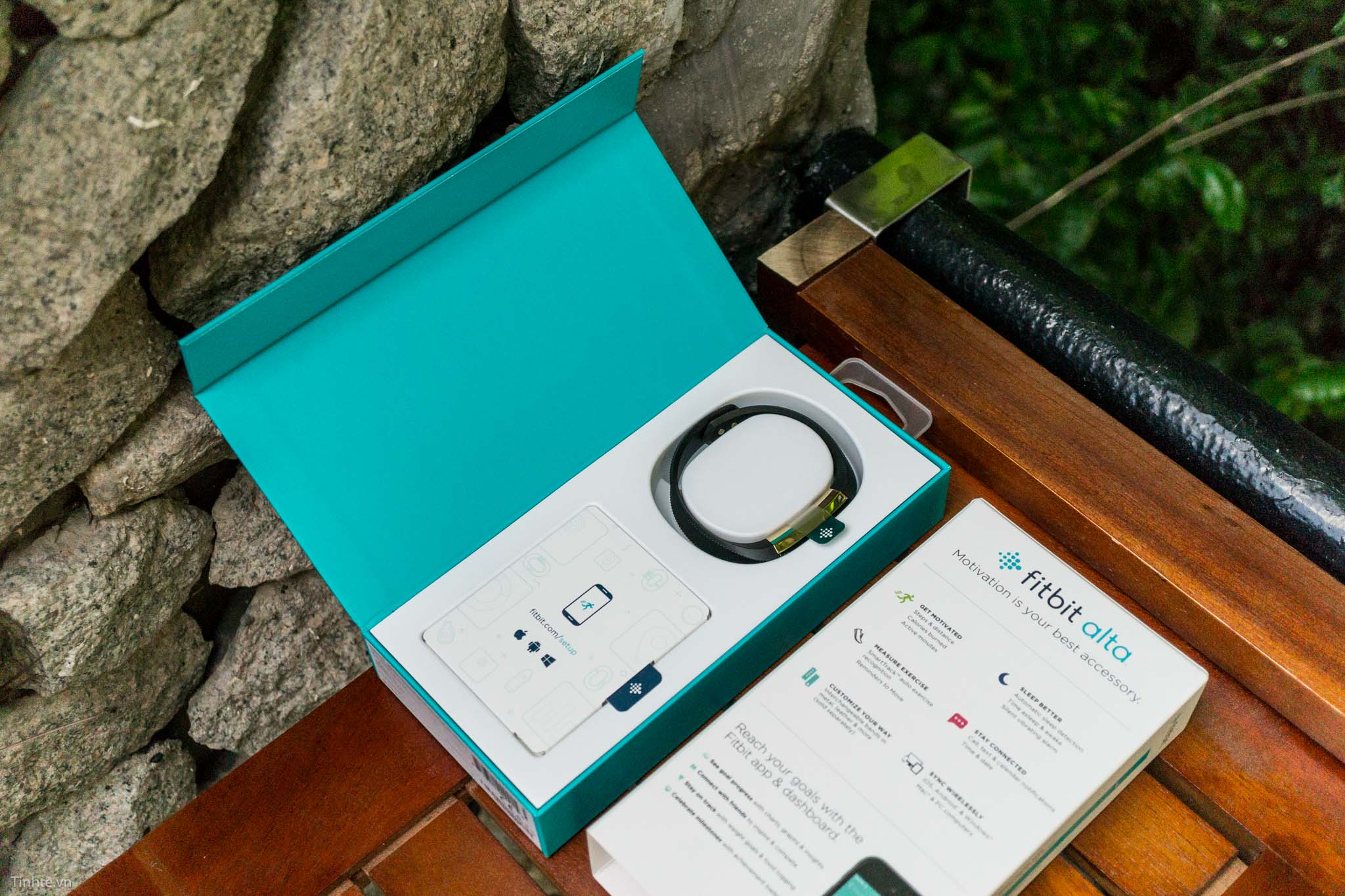 fitbit-alta-gold-tinhte-5.jpg