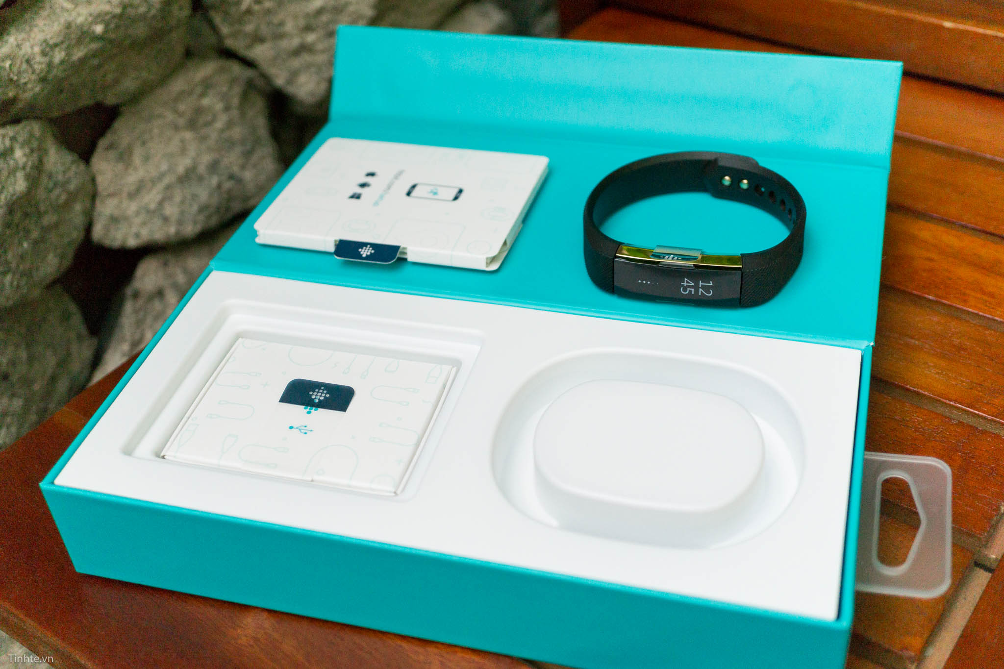 fitbit-alta-gold-tinhte-7.jpg