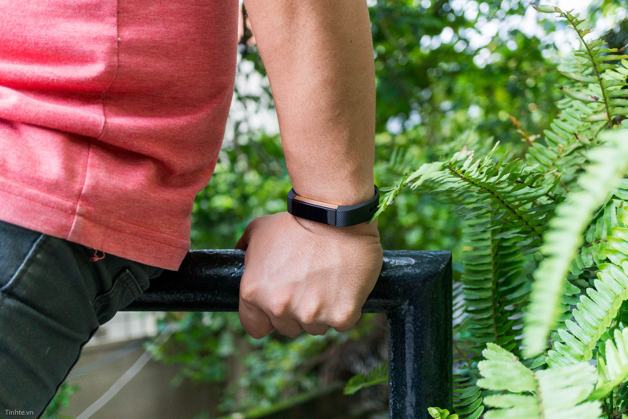 fitbit-alta-gold-tinhte-13.jpg