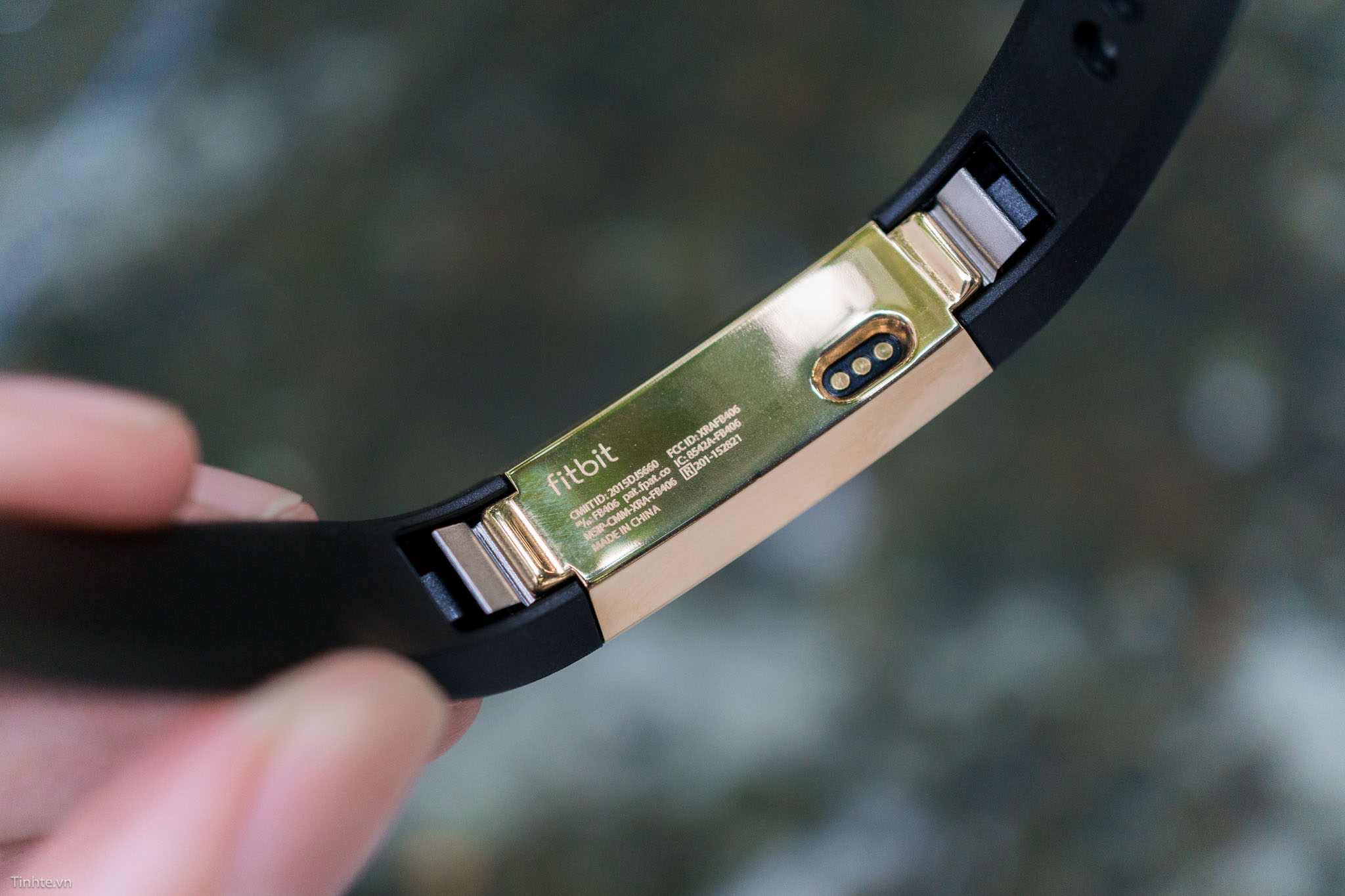 fitbit-alta-gold-tinhte-25.jpg