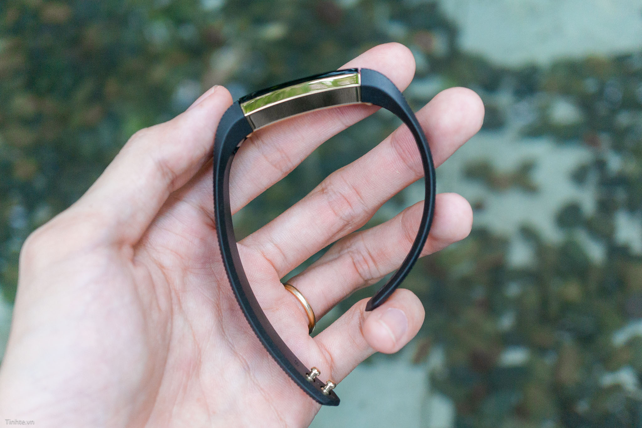 fitbit-alta-gold-tinhte-26.jpg