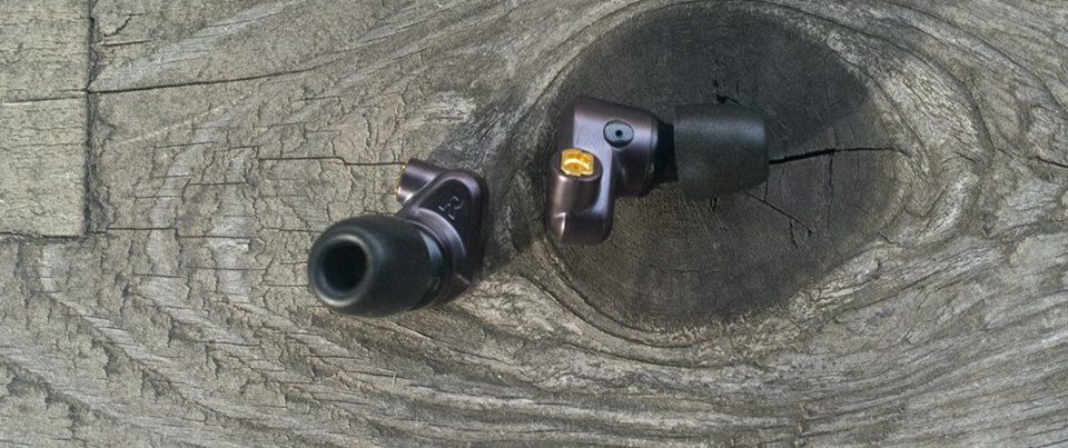 monospace-campfire-audio-lyra-II.jpg