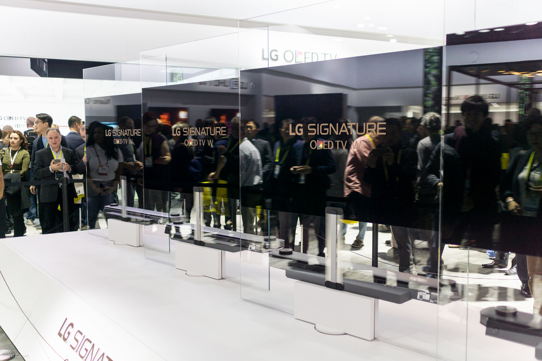 LG-Signature-OLED-TV-W-tinhte-1.jpg