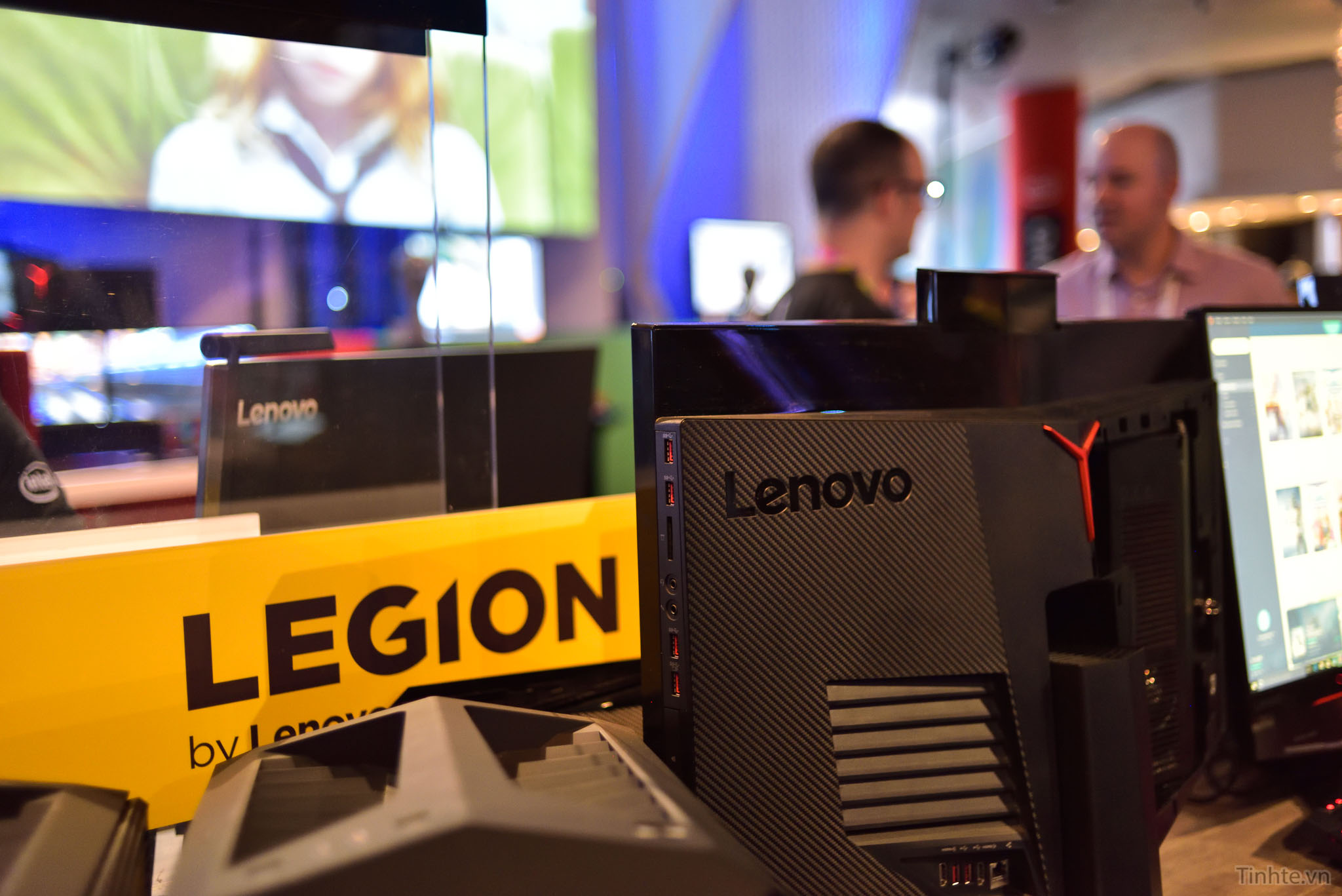 Lenovo_Legion_Tren_tay_CES 2017_tinhte.vn-8.jpg