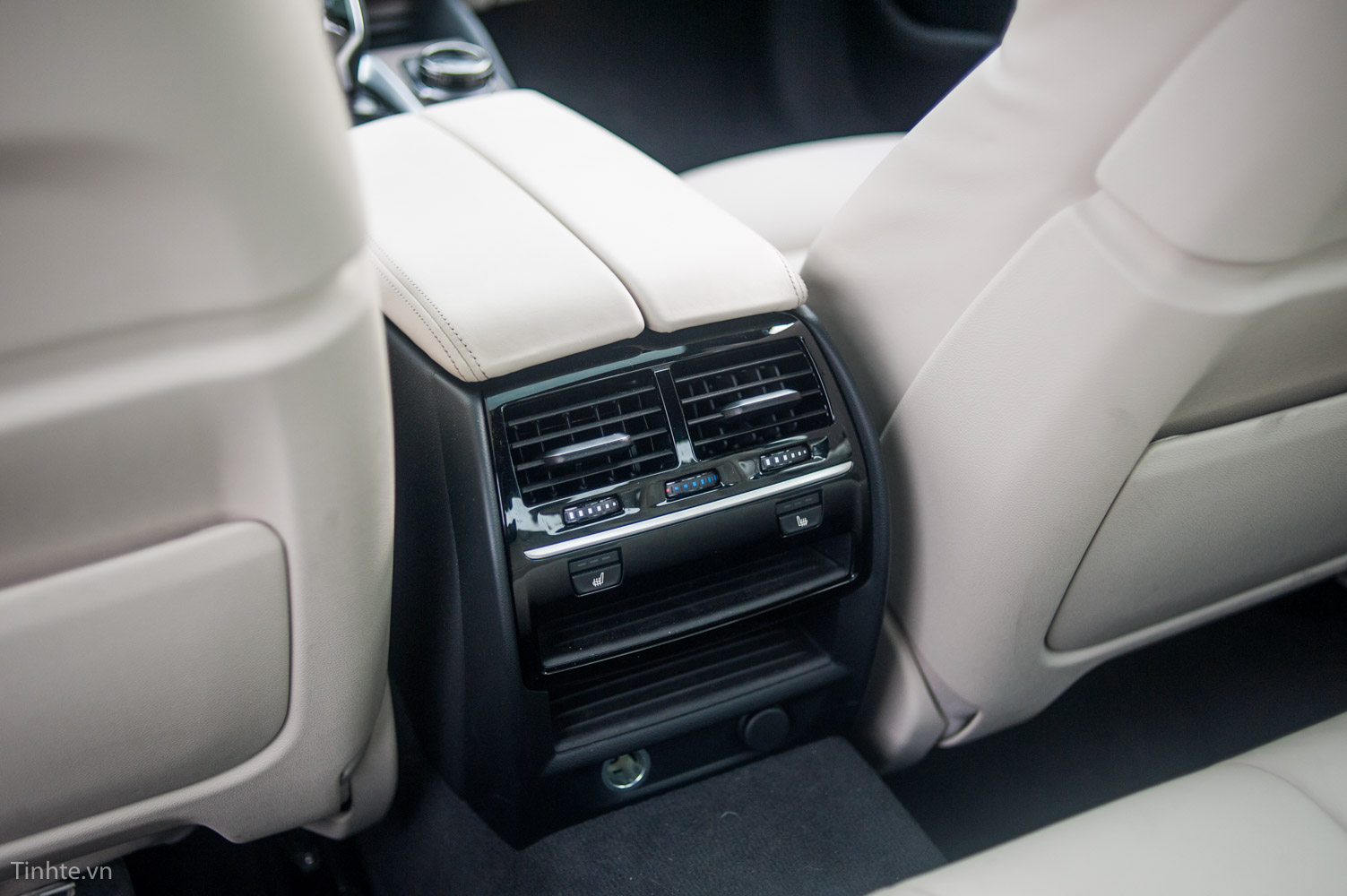 bmw_5series_tinhte.vn-37.jpg