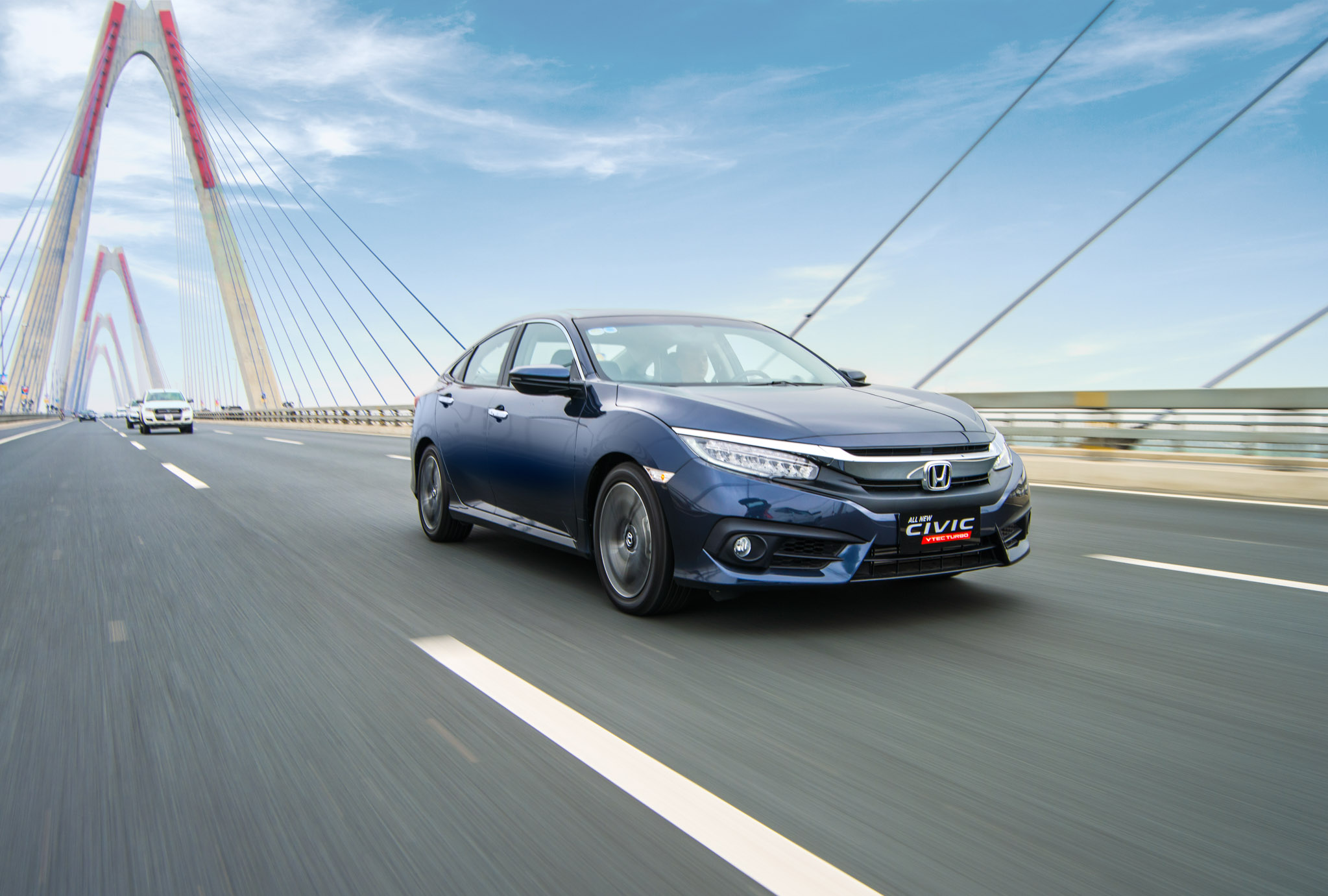 Xe.Tinhte.vn-Honda-Civic-2016-7.jpg