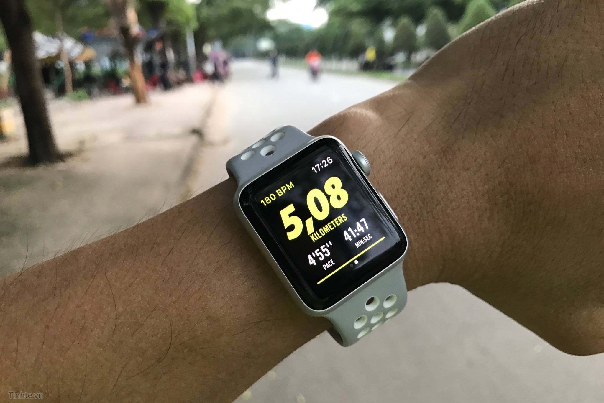 tinhte-applewatch-nike-2.JPG