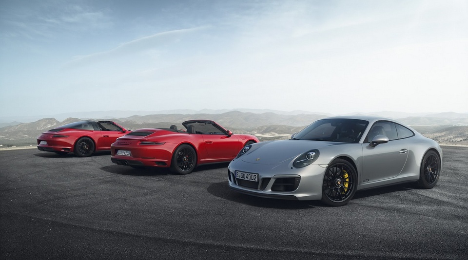 2018-Porsche-911-GTS-1.jpg