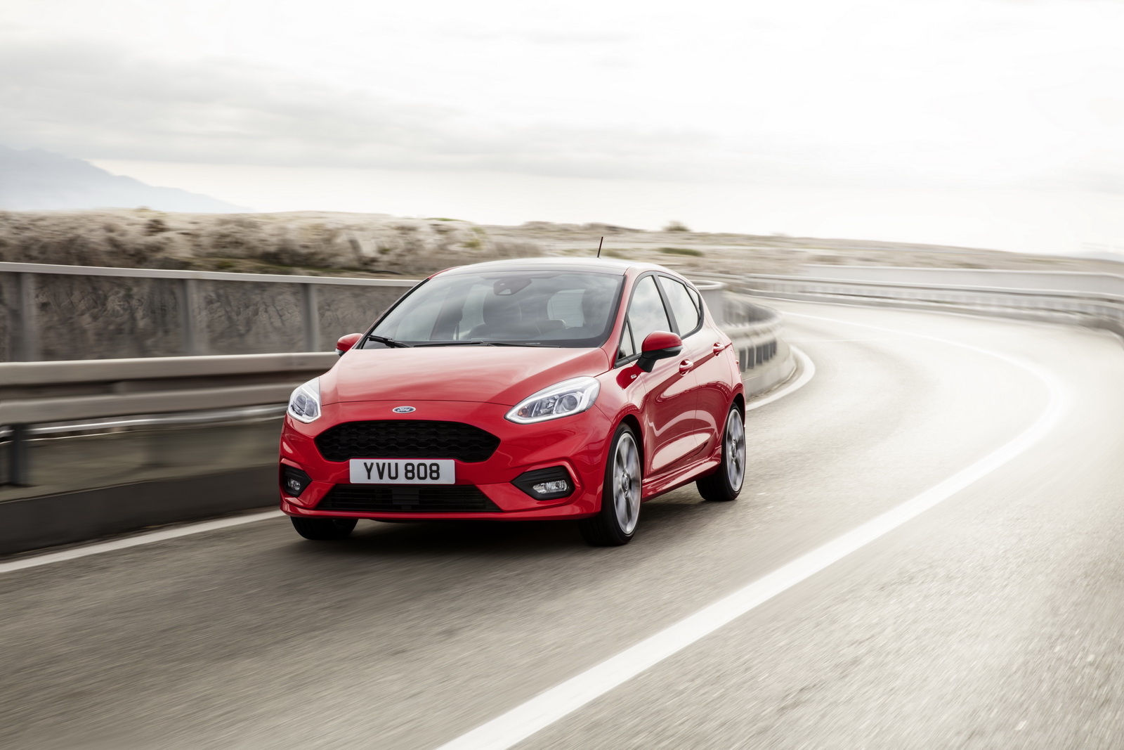 2017-FordFiesta-07.jpg