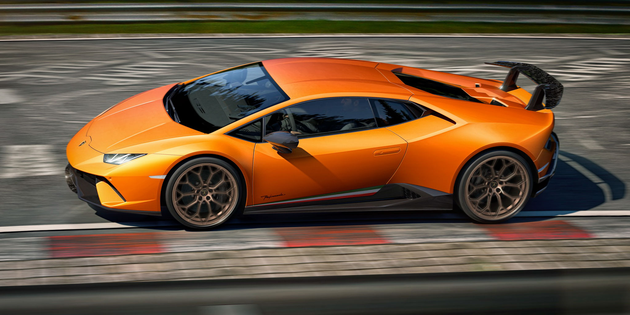 Lamborghini Huracan Performante - V10 , 631 mã lực, 0-100 km/h mất 2,9  giây, giá từ $