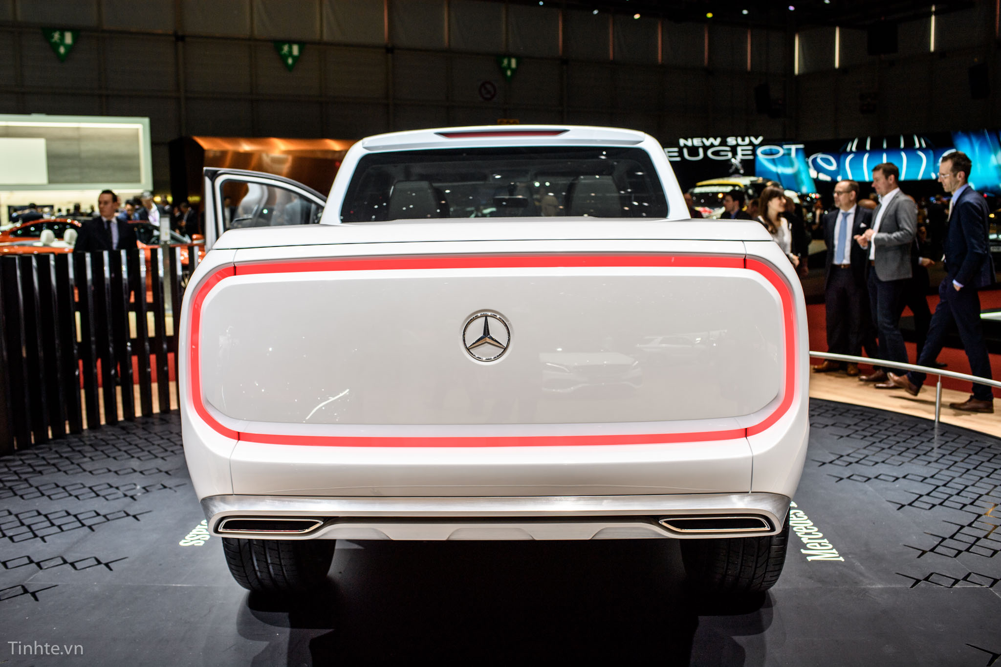 Mercedes-Concept-X-5.jpg