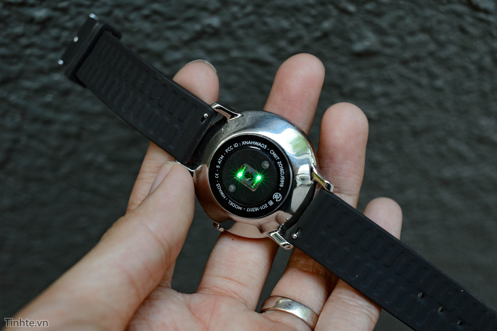withings_steel_hr_tinhte_13.jpg