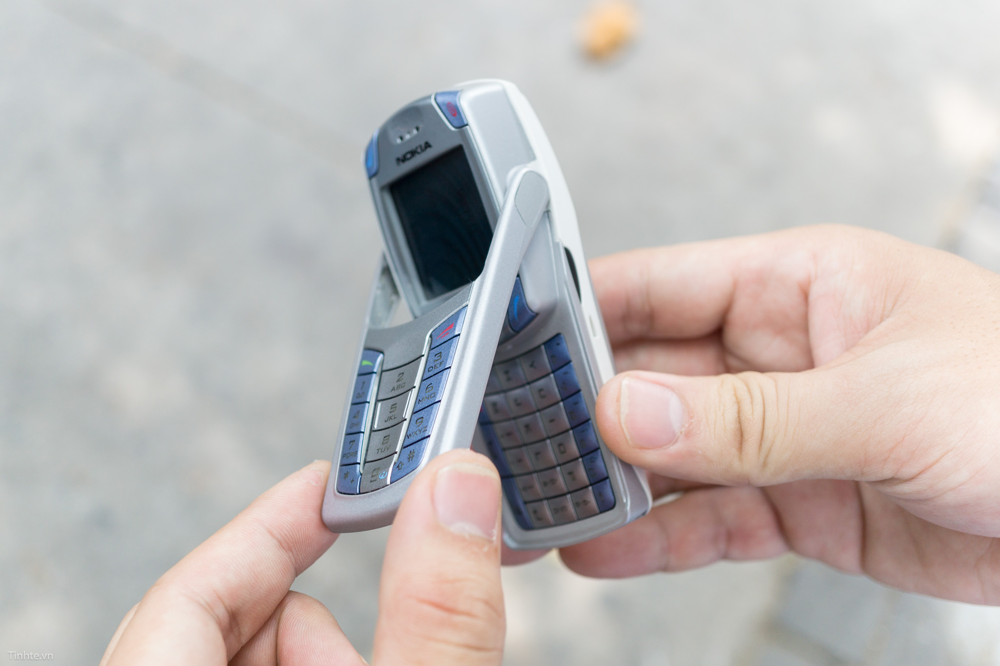 Nokia 1100 5G 2022 có gì mới: Giá 1.1 triệu, pin 8.150mAh, bàn phím T9