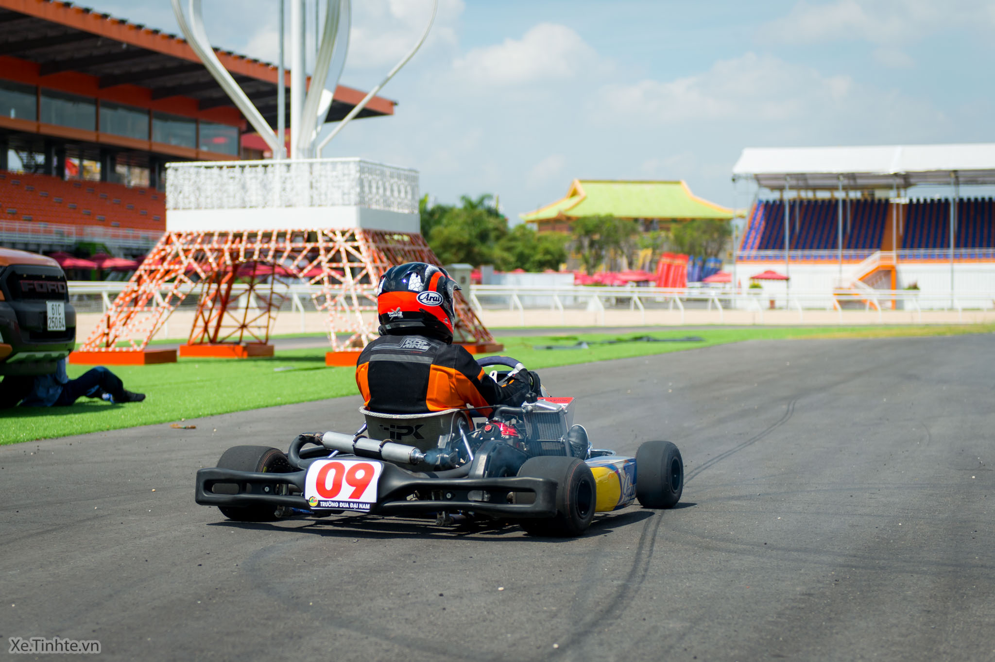 Xe.Tinhte.vn-Dua-xe-Go-Kart-Dai-Nam-5.jpg