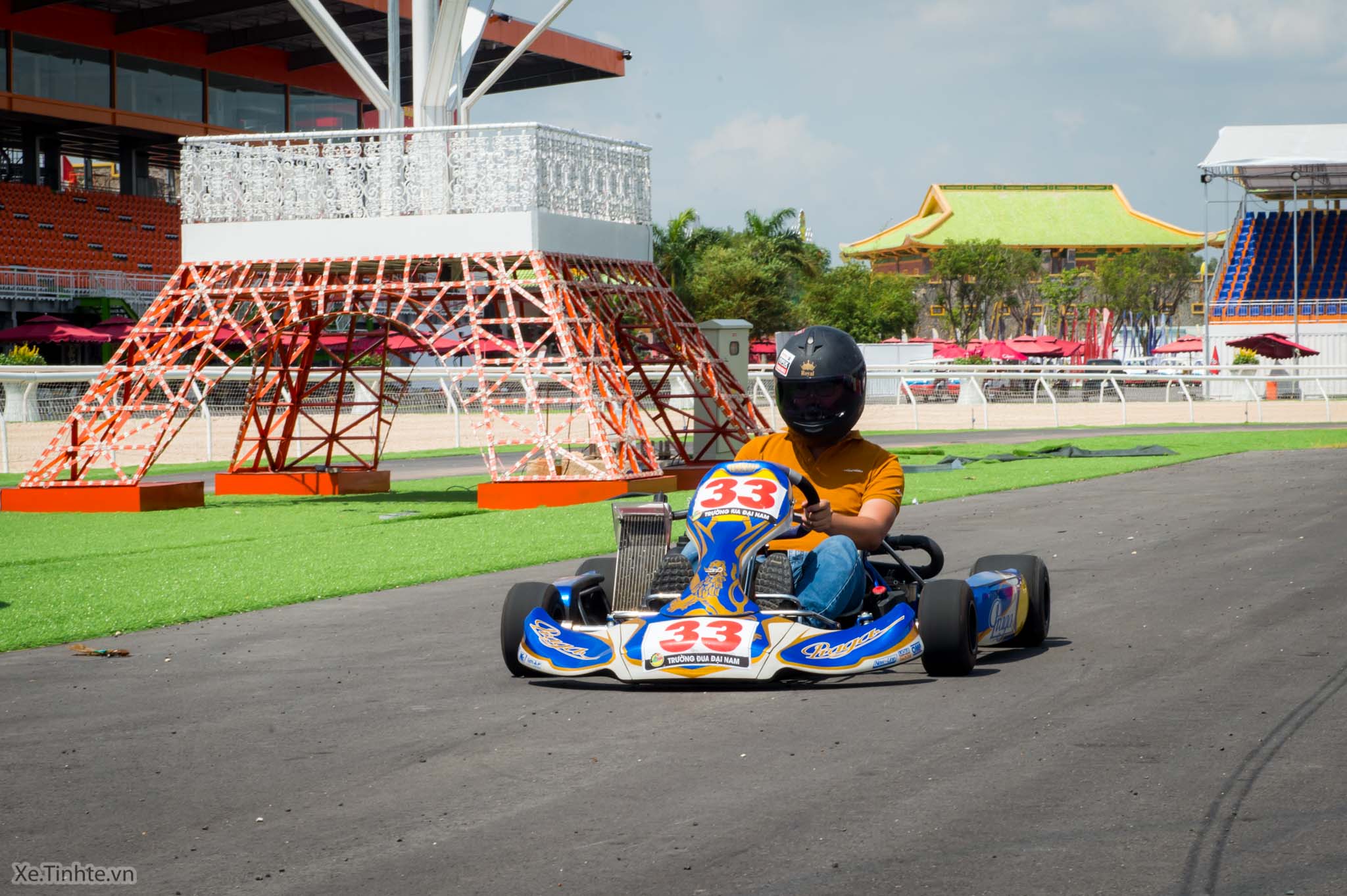 Xe.Tinhte.vn-Dua-xe-Go-Kart-Dai-Nam-18.jpg