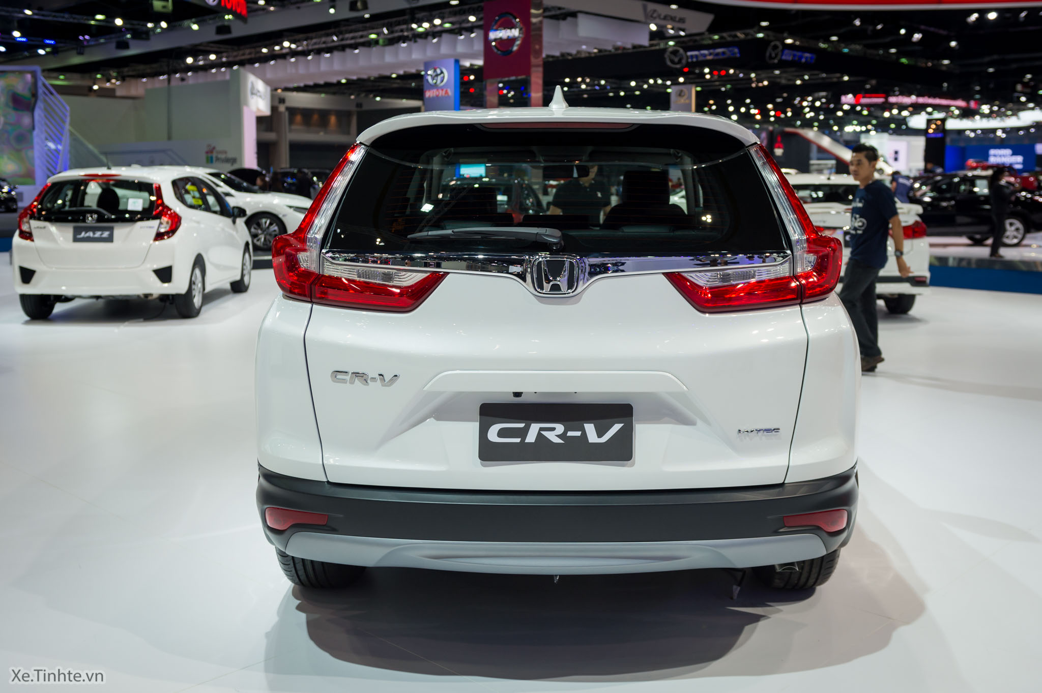 Xe.Tinhte.vn-Honda-CR-V-2017-exterior-11.jpg