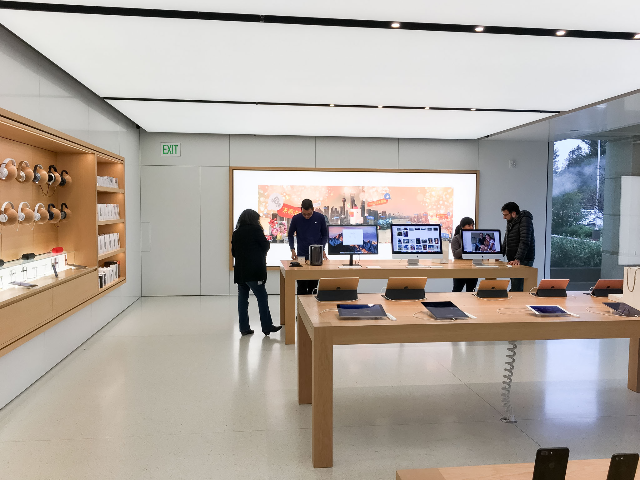 apple-company-store-4.jpg