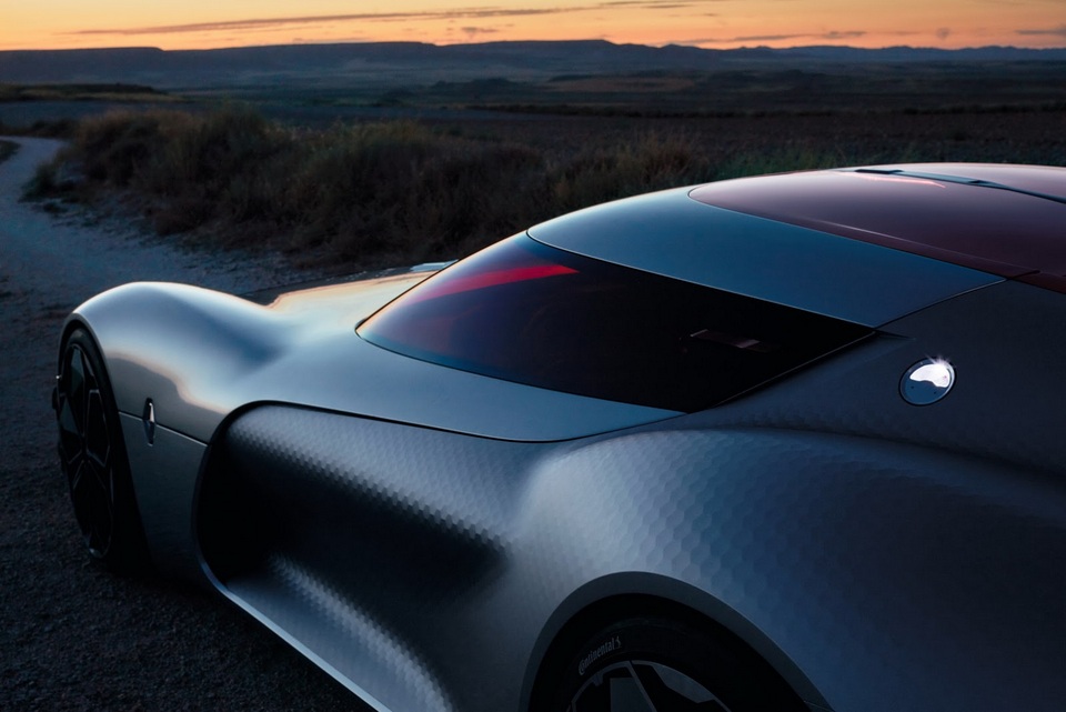 Trezor Concept - tầm nhìn của Renault về một chiếc xe thể thao chạy điện  cao cấp