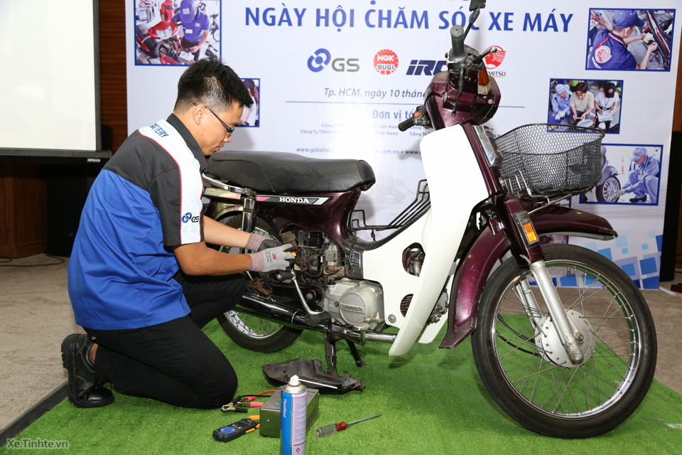 Xe.Tinhte.vn-Ngay-hoi-cham-soc-xe-may-8.jpg