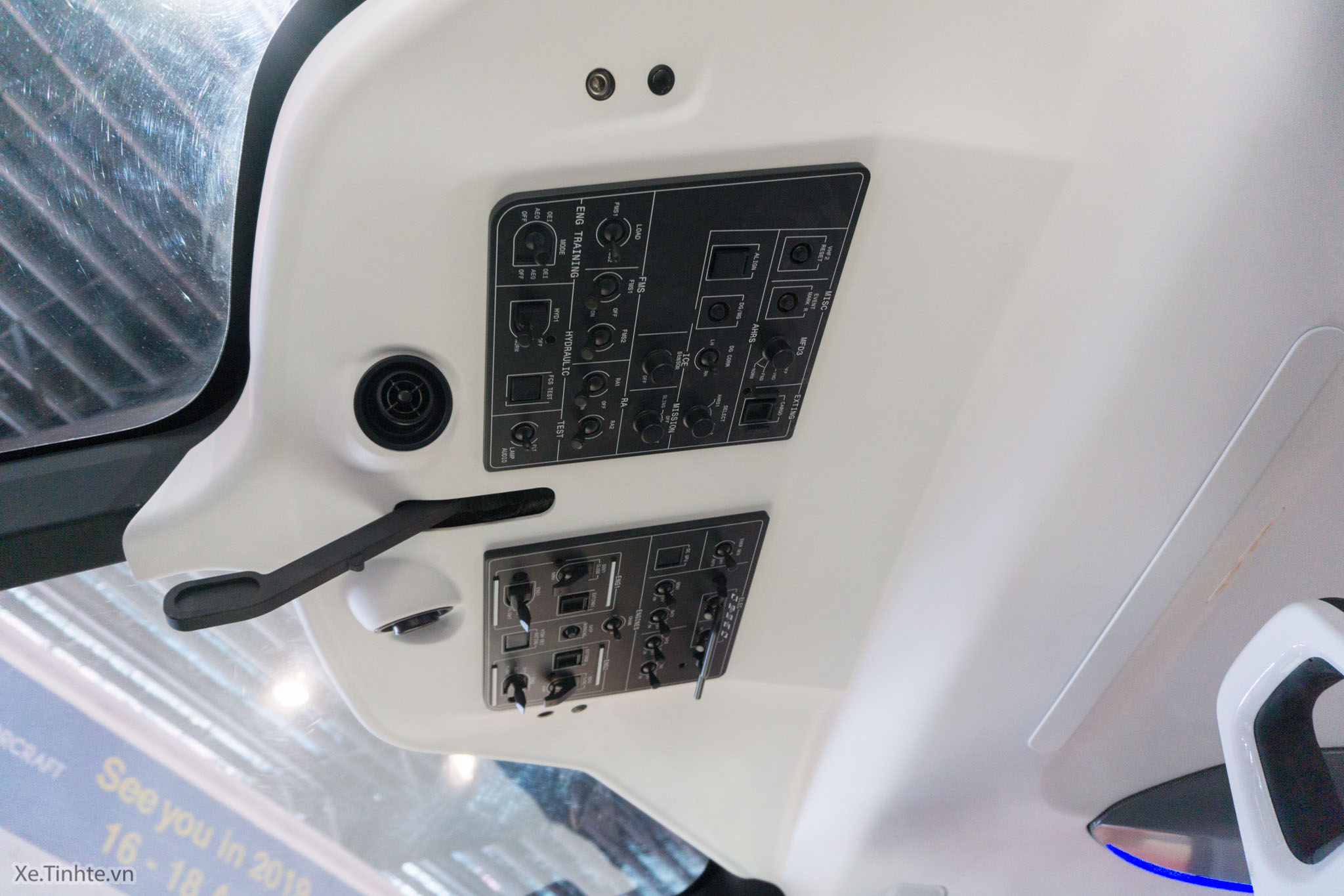[RCA 2017] Siêu trực thăng Airbus H160-toàn thân composite, 5 cánh quạt ...