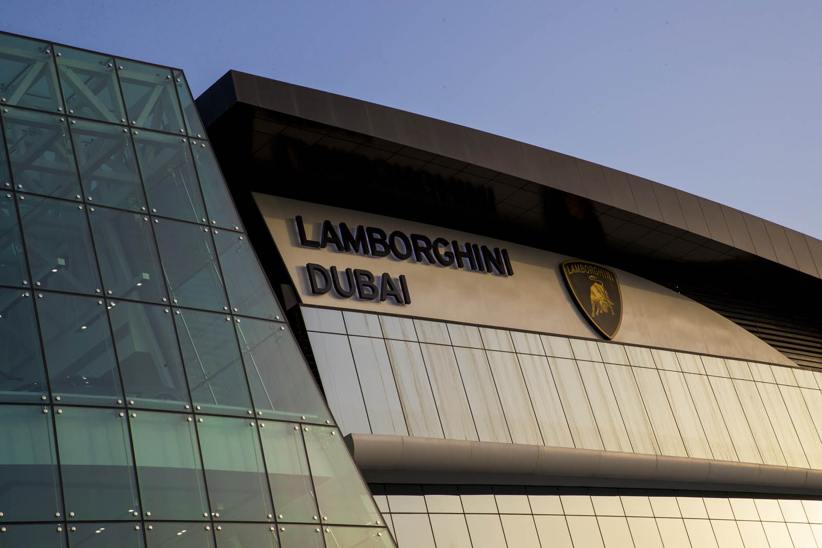 Lamborghini-Dubai-5.jpg
