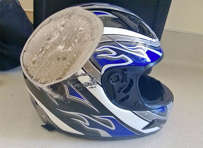 Helmet-1.jpg