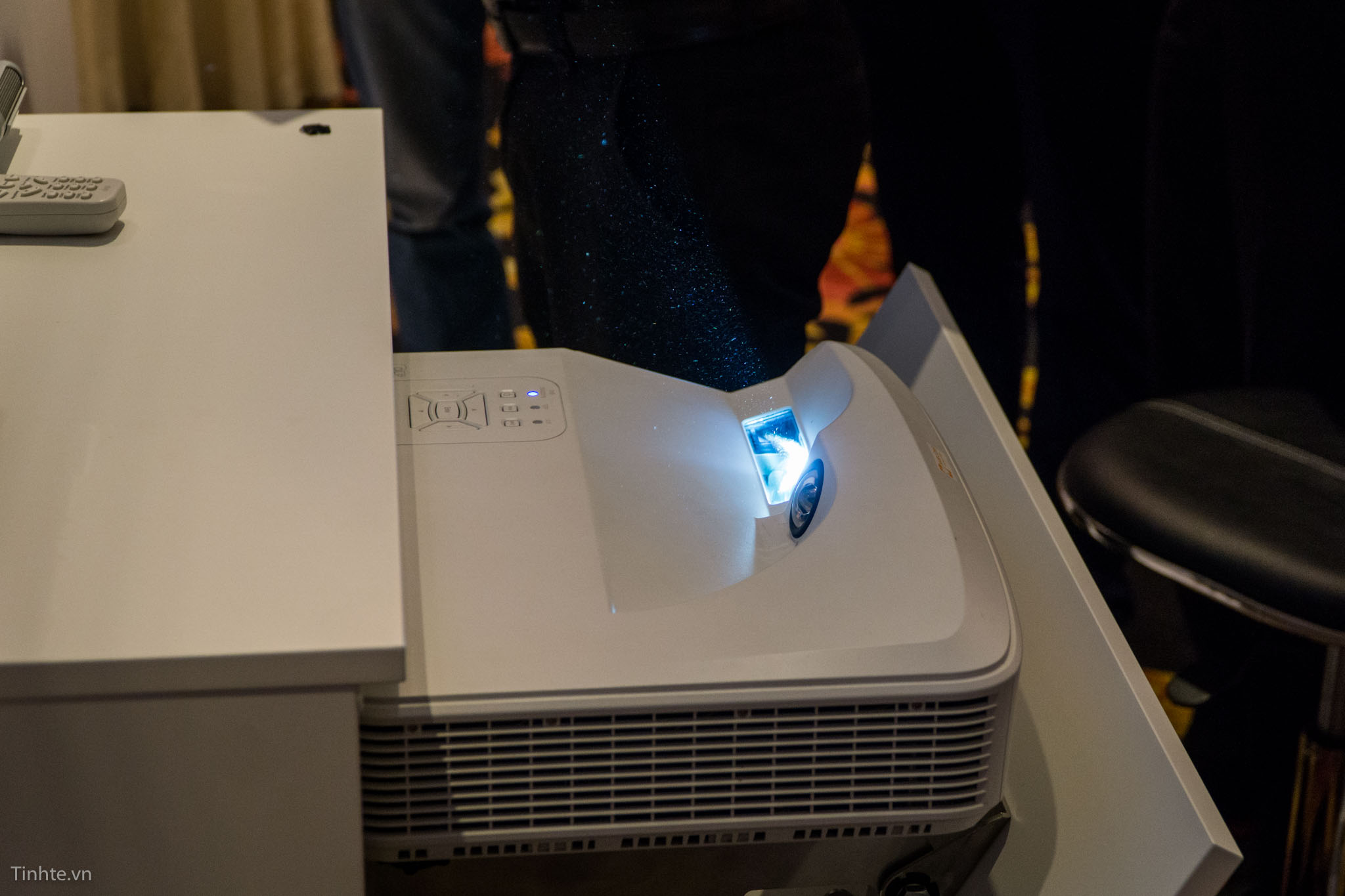 dnp_projector_tinhte-7.jpg