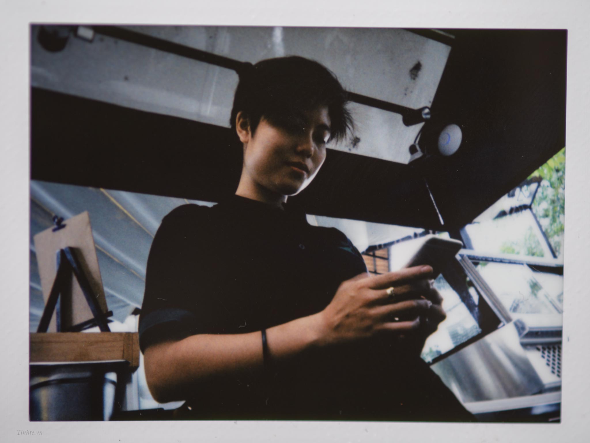 Leica_Sofort_camera.tinhte.vn_10.jpg