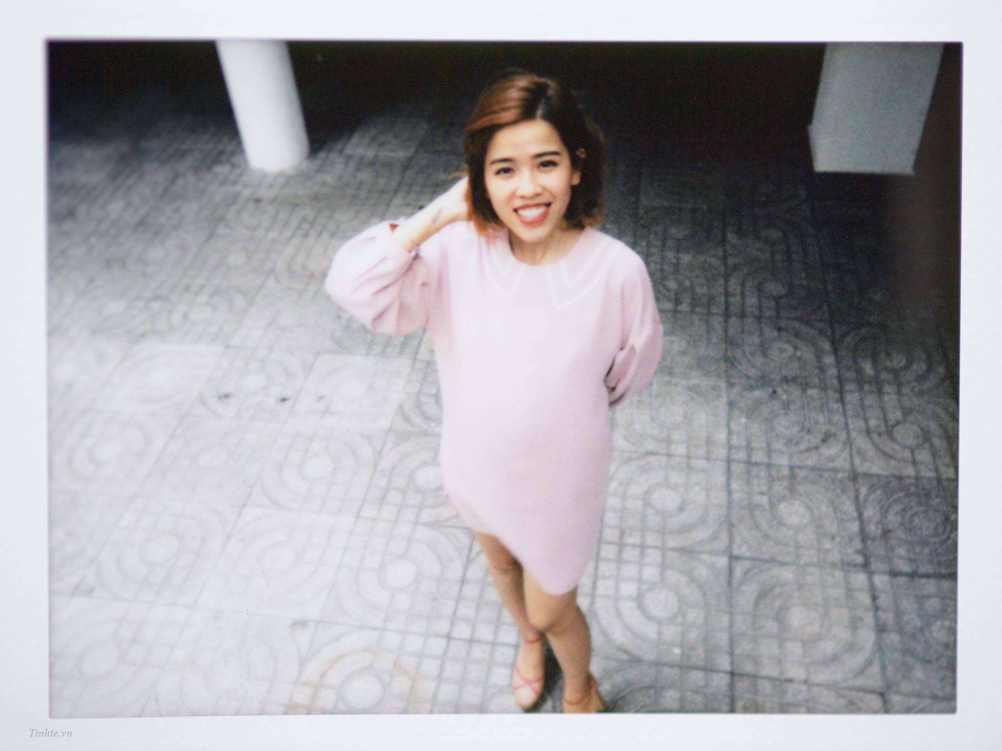 Leica_Sofort_camera.tinhte.vn_06.jpg