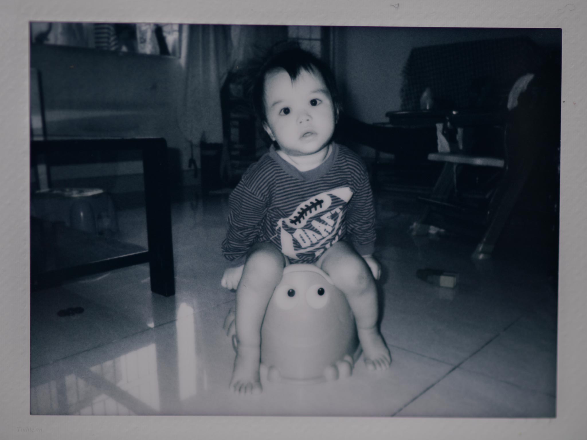 Leica_Sofort_camera.tinhte.vn_12.jpg