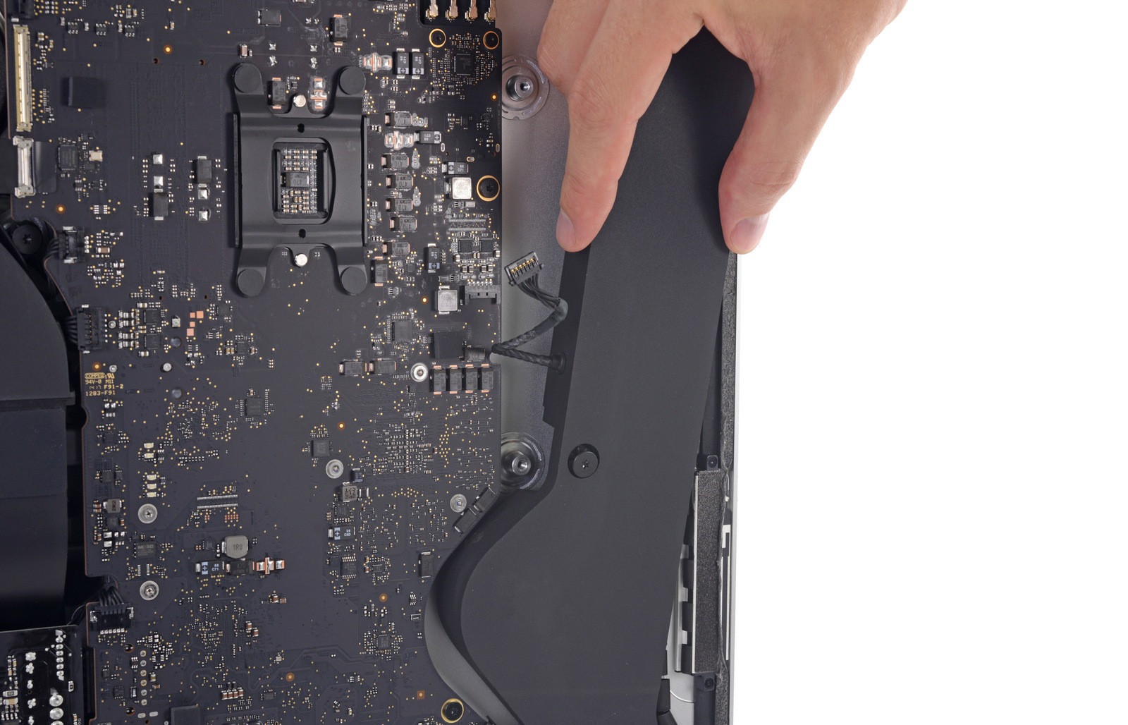 iMac_4K_iFixit_ben_trong_8.jpeg