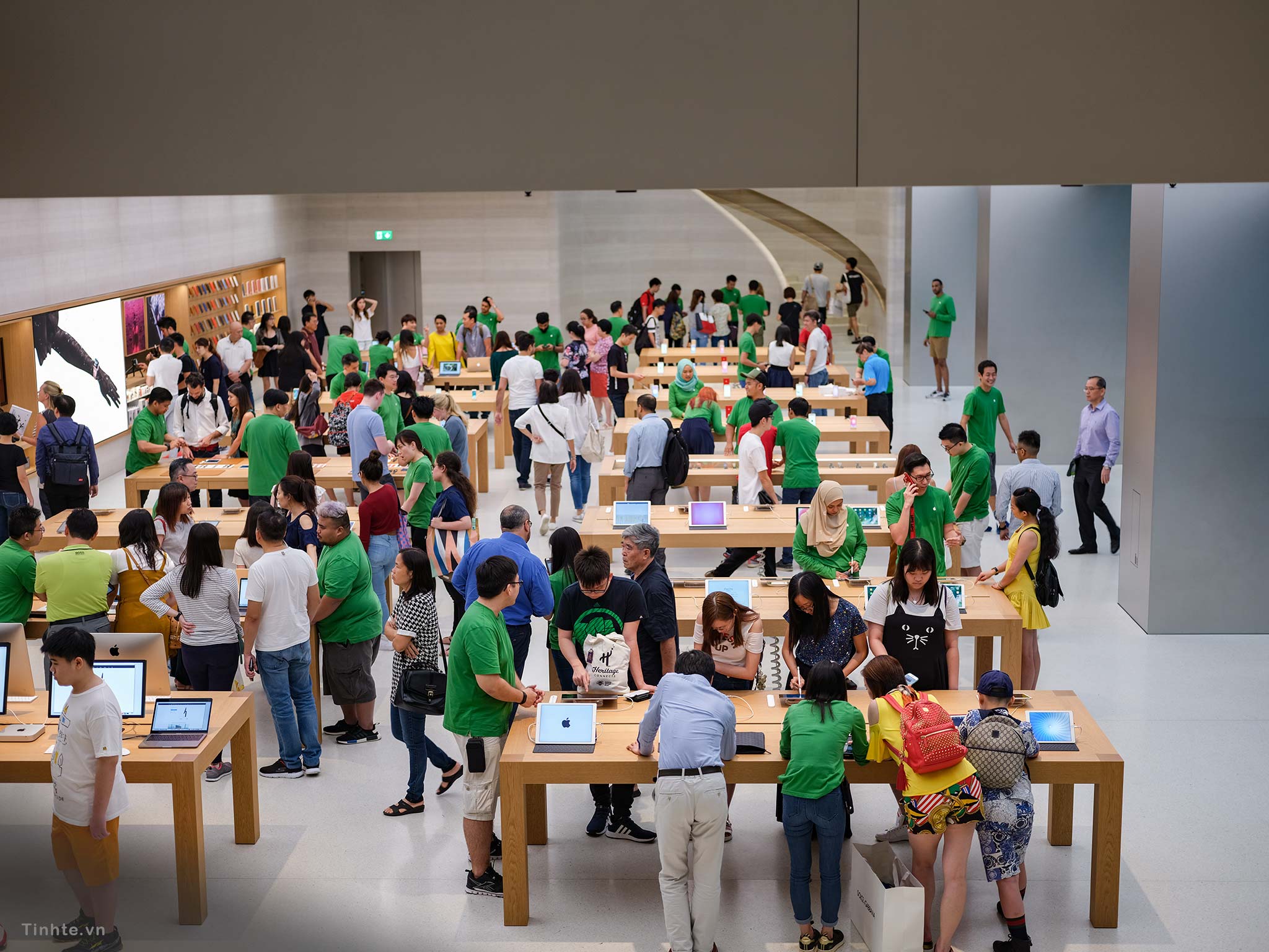 Apple-Store-Singapore-20.jpg