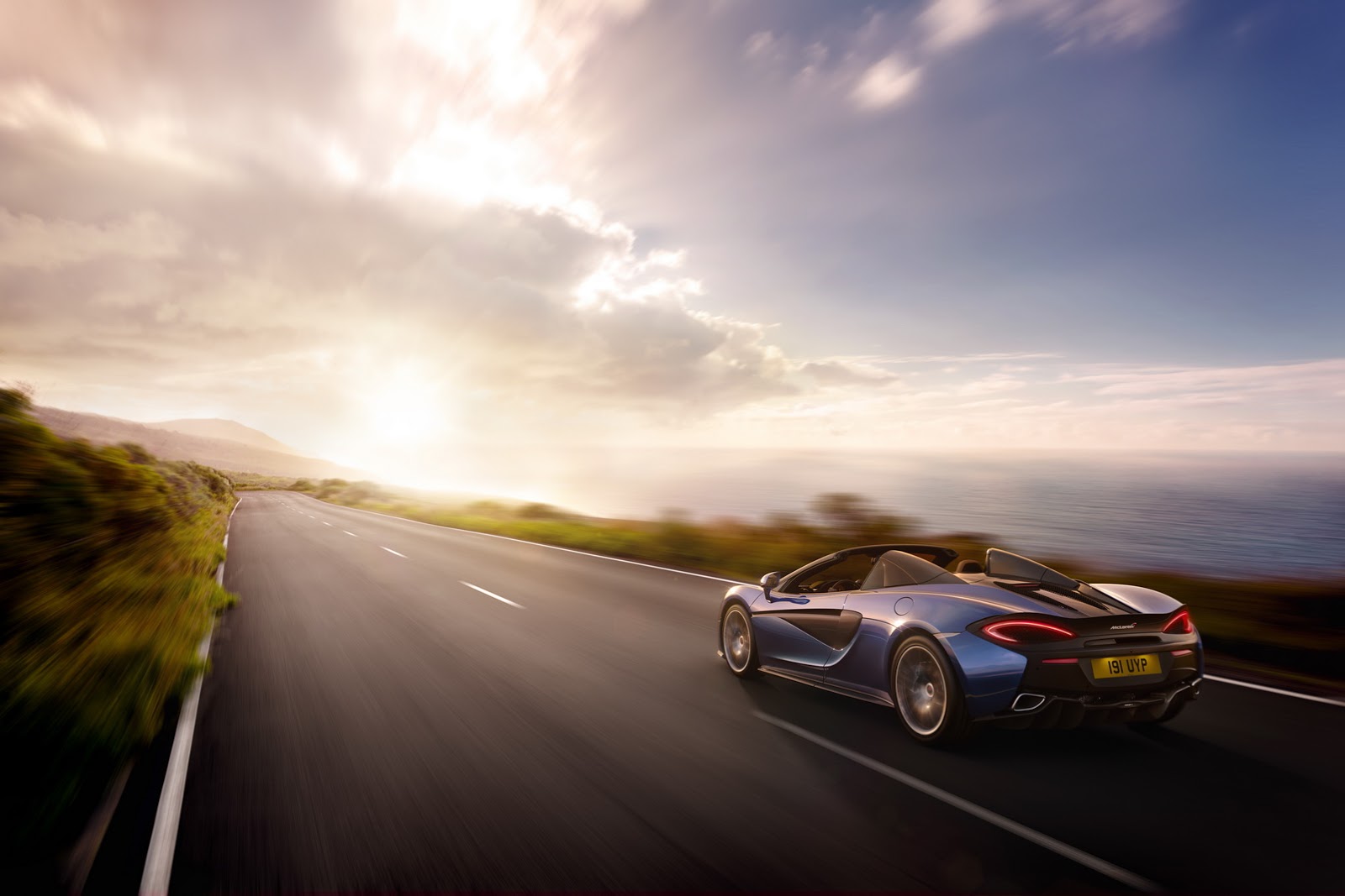 mclaren-570s-spider-official-30.jpg