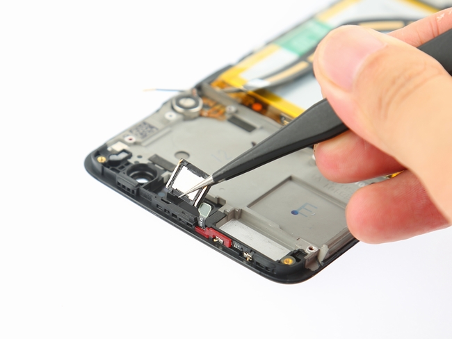 OnePlus-5-Teardown-18-600x400.jpg